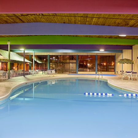Holiday Inn Rockford By Ihg Luaran gambar
