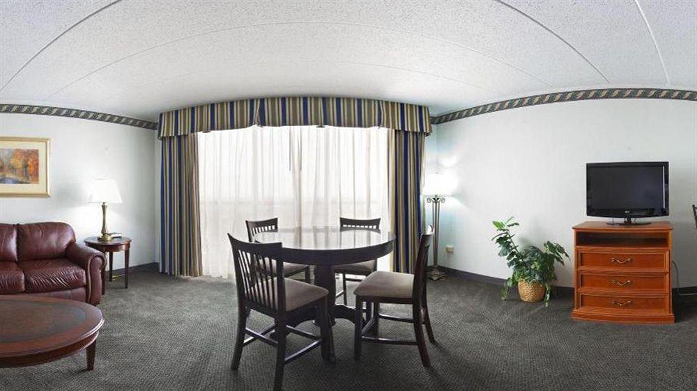 Holiday Inn Rockford By Ihg Luaran gambar